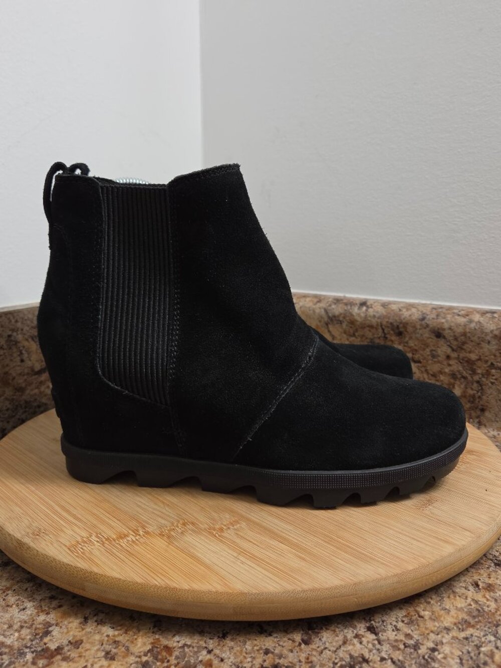 Sorel Joan Of Artic 2 Black Suede Wedge Chelsea Waterproof Ankle Boots Size 8.5